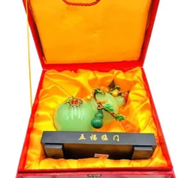 Jade Gourd of Fortune