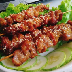 Thit Nuong Xien Que